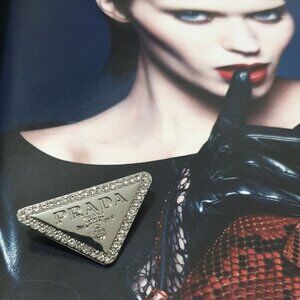Women Metal Silver Triangle Crystals Brooch Pin Fashion Casual Formal Jewelry